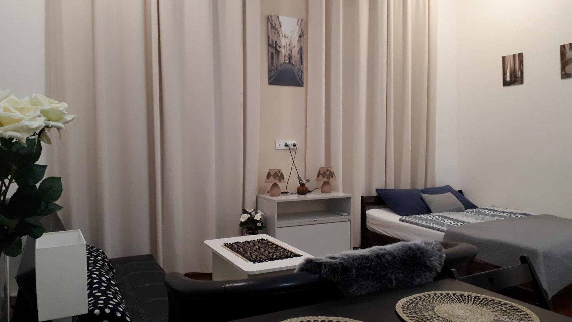 M&M Apartment Budapest House ภายนอก รูปภาพ