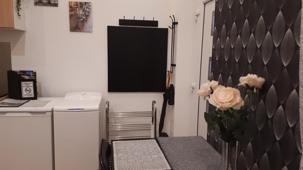 M&M Apartment Budapest House ภายนอก รูปภาพ